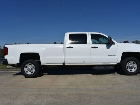 Used 2018 Chevrolet Silverado 2500 W/T w/ WT Convenience Package image 3