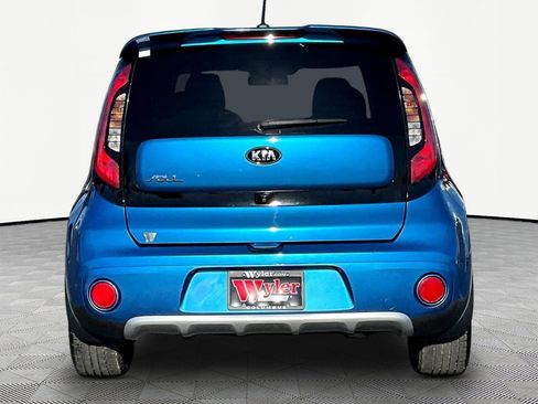 Used 2018 Kia Soul + FWD image 5
