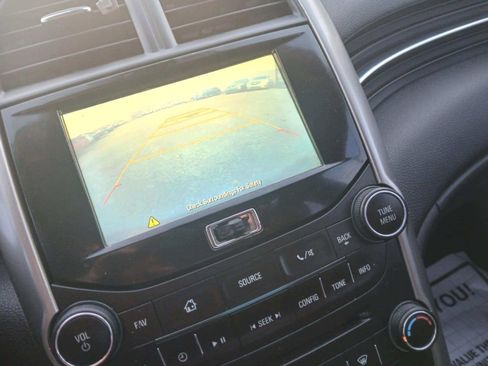 Used 2016 Chevrolet Malibu LT w/ Power Convenience Package image 13