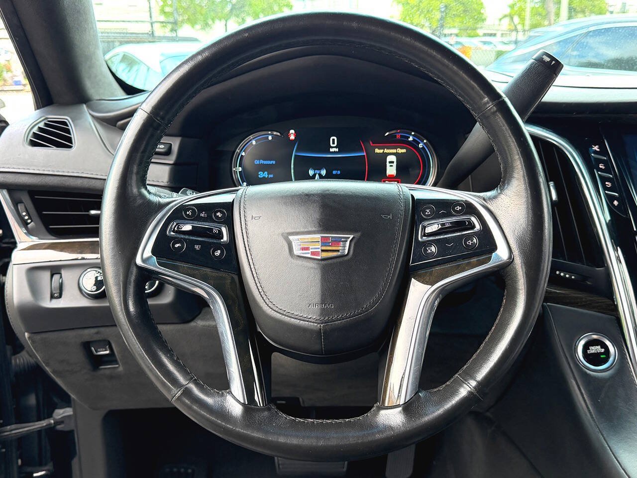 Used 2016 Cadillac Escalade Platinum AWD/4WD image 22