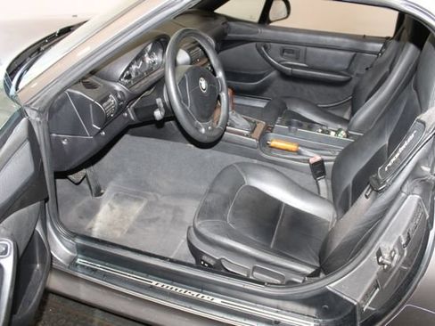 Used 2002 BMW Z3 2.5i RWD image 6