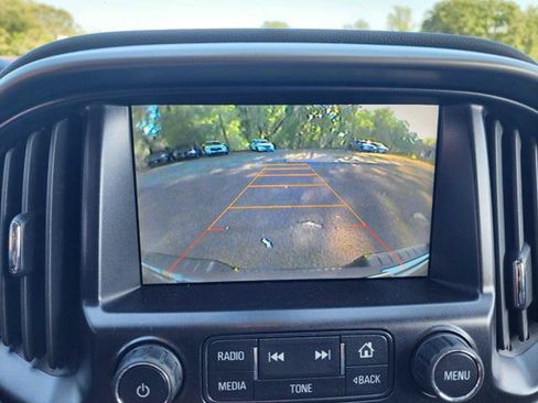 Used 2015 Chevrolet Colorado Z71 AWD/4WD image 24
