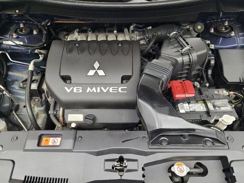 Used 2019 Mitsubishi Outlander GT AWD/4WD image 30