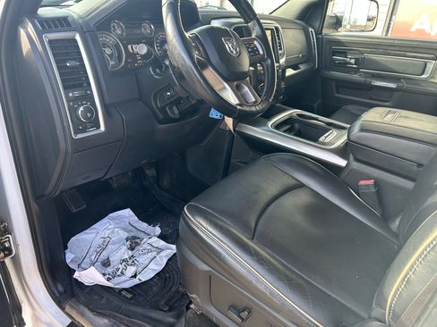 Used 2017 RAM 1500 Outdoorsman image 10