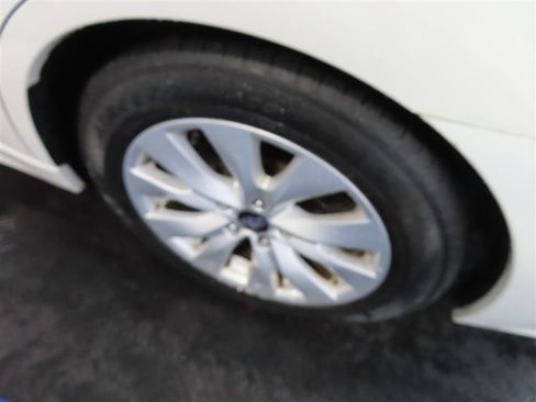 Used 2016 Subaru Legacy 2.5i Premium image 7