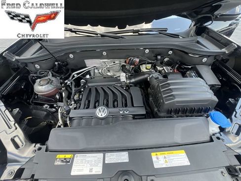 Used 2023 Volkswagen Atlas Cross Sport SEL Premium R-Line AWD/4WD image 36