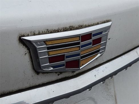 Certified 2023 Cadillac XT5 Premium Luxury image 8