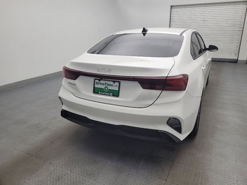 Used 2023 Kia Forte LXS image 7