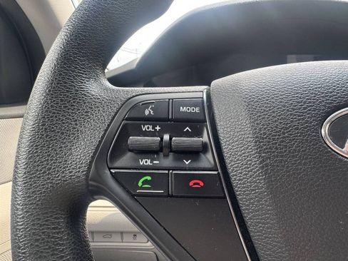 Used 2016 Hyundai Sonata SE FWD image 23