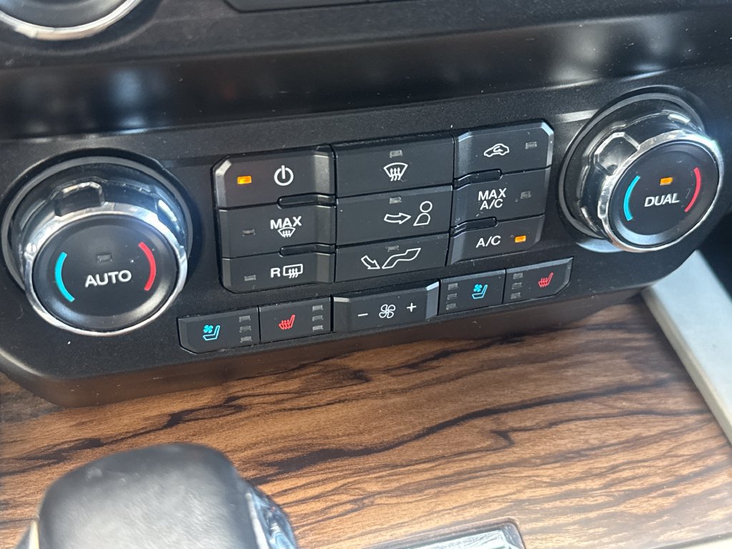 Used 2020 Ford F150 Lariat AWD/4WD image 22