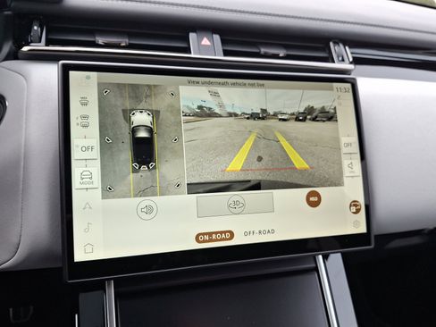 New 2026 Land Rover Range Rover Velar Dynamic SE image 10