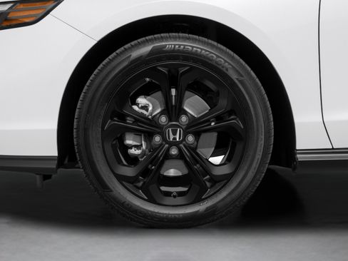Certified 2025 Honda Accord SE image 45