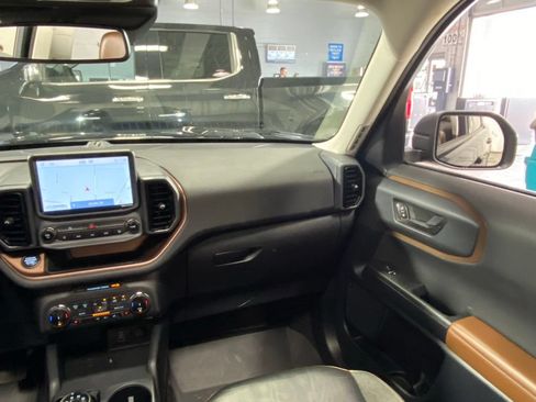 Used 2023 Ford Bronco Sport Outer Banks w/ Tech Package AWD/4WD image 32