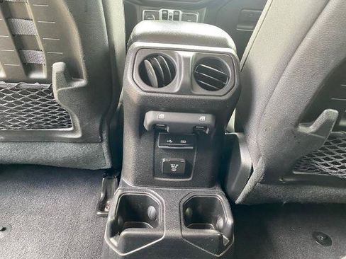 Used 2020 Jeep Gladiator Rubicon AWD/4WD image 28
