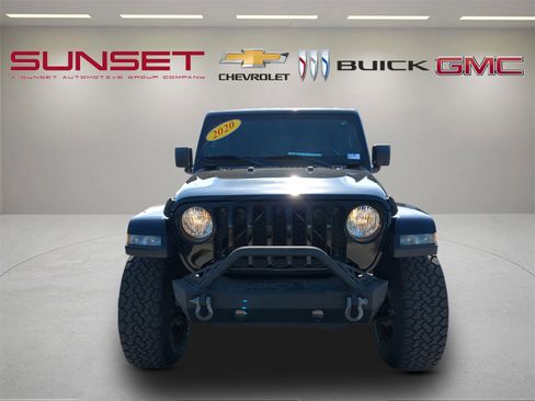 Used 2020 Jeep Gladiator Overland w/ Safety Group image 2