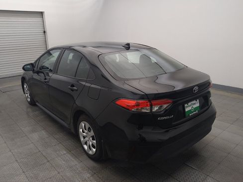 Used 2025 Toyota Corolla LE FWD image 5