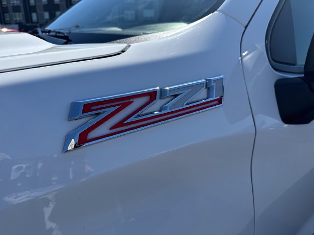 Used 2022 Chevrolet Silverado 1500 RST AWD/4WD image 32