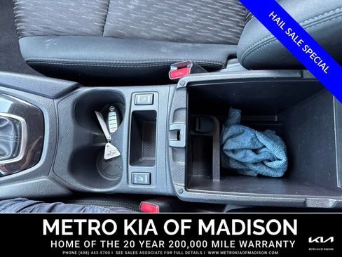 Used 2017 Nissan Rogue SV AWD/4WD image 29