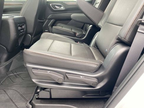 Used 2023 Chevrolet Tahoe High Country w/ Premium Package 2 AWD/4WD image 15