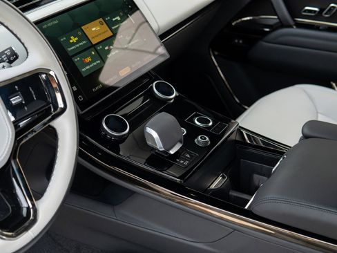 Used 2023 Land Rover Range Rover Sport First Edition image 31