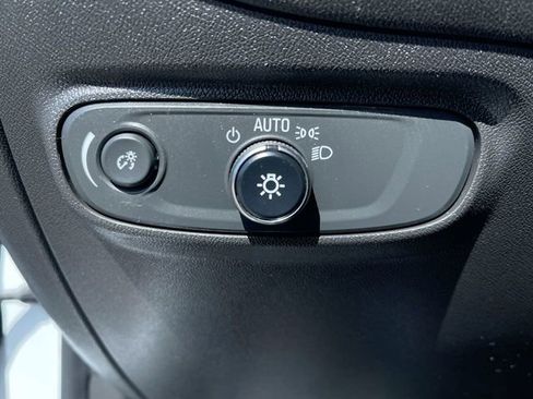 Used 2022 Chevrolet Equinox RS w/ LPO, Floor Liner Package AWD/4WD image 17