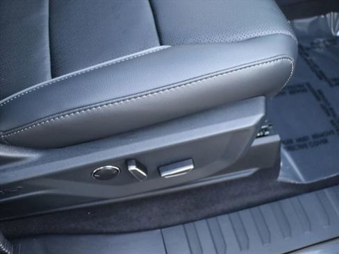 New 2025 Ford F150 Lariat w/ Equipment Group 502A High image 12