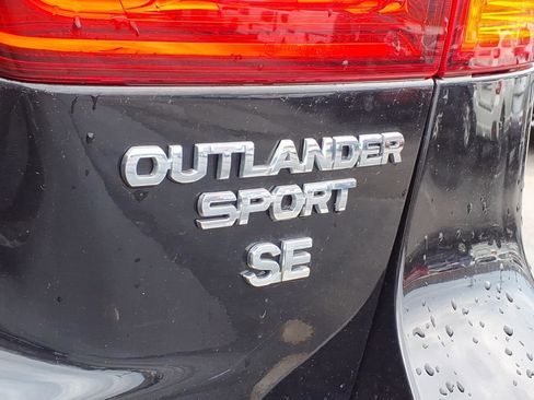 Used 2019 Mitsubishi Outlander Sport SE image 6