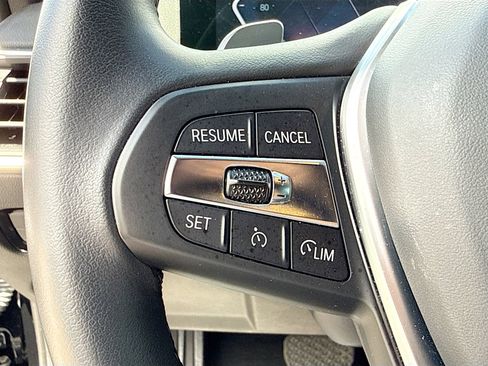 Used 2024 BMW 330i Sedan w/ Convenience Package RWD image 37