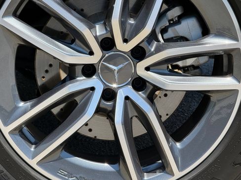 Used 2025 Mercedes-Benz GLB 35 AMG 4MATIC image 20