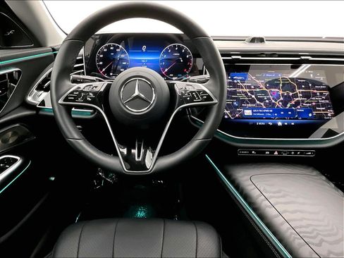 Used 2026 Mercedes-Benz E 350 Sedan image 4