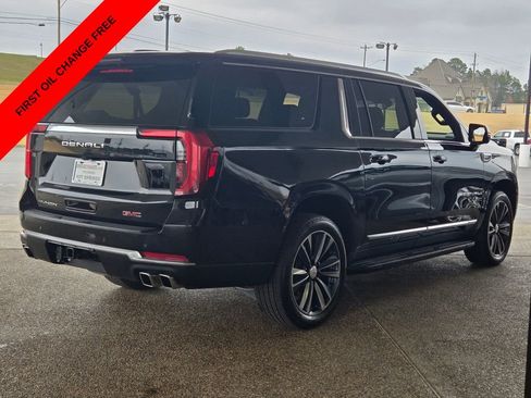 Used 2025 GMC Yukon XL Denali AWD/4WD image 5