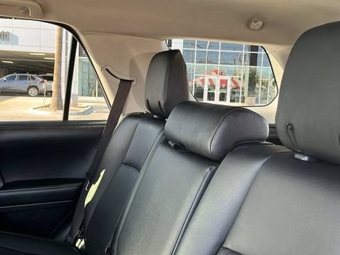 Used 2019 Toyota 4Runner TRD Off-Road Premium AWD/4WD image 19