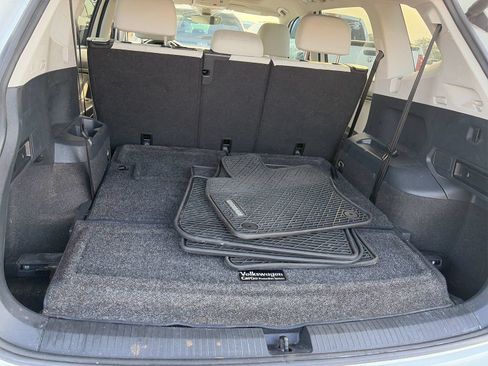 Used 2021 Volkswagen Tiguan SEL FWD image 13