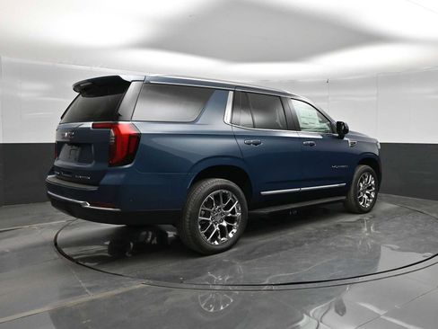 New 2026 GMC Yukon Elevation w/ Elevation Premium Package AWD/4WD image 7