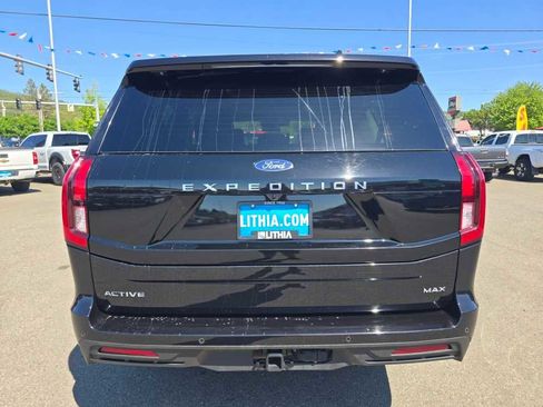 Certified 2025 Ford Expedition Max Active AWD/4WD image 4