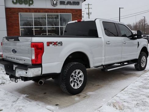 Used 2019 Ford F250 XLT w/ XLT Premium Package image 33
