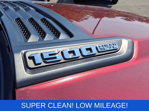 Used 2019 RAM 1500 Laramie w/ Sport Appearance Package AWD/4WD image 30