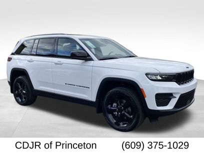 New 2025 Jeep Grand Cherokee Altitude