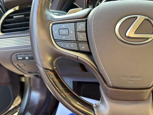 Used 2018 Lexus LS 500 500 Base w/ Luxury Package image 17