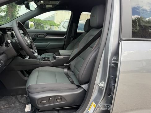 New 2026 GMC Terrain AT4 w/ Technology Package II AWD/4WD image 12