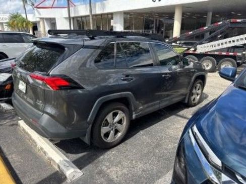 Used 2021 Toyota RAV4 XLE Premium AWD/4WD image 2