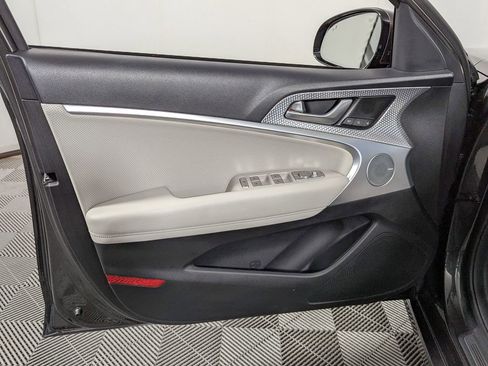 Used 2023 Genesis G70 2.0T w/ Sport Prestige Package image 13