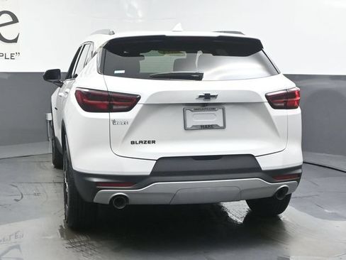 Used 2024 Chevrolet Blazer LT w/ Convenience Package FWD image 35