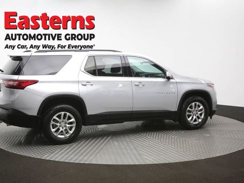 Used 2021 Chevrolet Traverse LT image 42