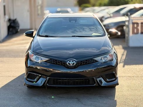 Used 2017 Toyota Corolla iM FWD image 4
