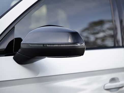 Used 2024 Audi SQ5 Premium Plus w/ Premium Plus Package image 11