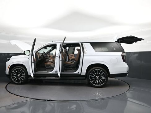 New 2026 Chevrolet Suburban High Country AWD/4WD image 47