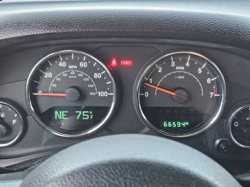 Used 2017 Jeep Wrangler Unlimited Sport w/ Connectivity Group AWD/4WD image 13