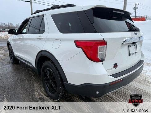 Used 2020 Ford Explorer XLT w/ Equipment Group 202A image 3