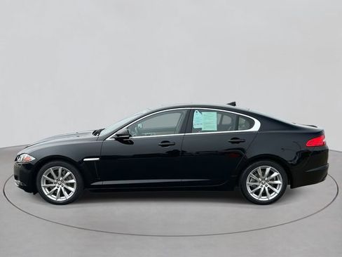 Used 2013 Jaguar XF image 2
